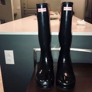 Shiny black Hunter Boots - Size 8